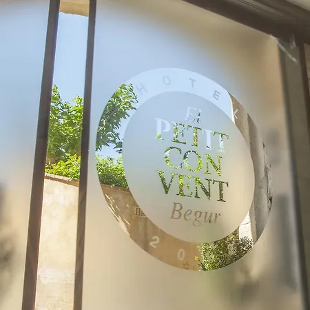 호텔 El Petit Convent 베구르