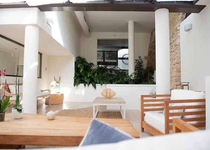 Otel El Petit Convent 3*