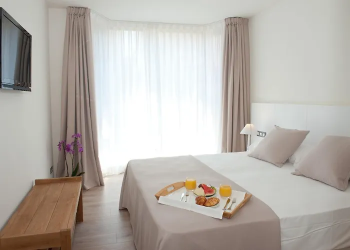Otel El Petit Convent 3*