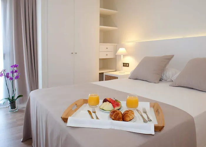 El Petit Convent Otel 3*
