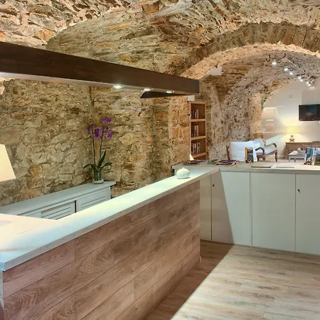 Hotel El Petit Convent 3*