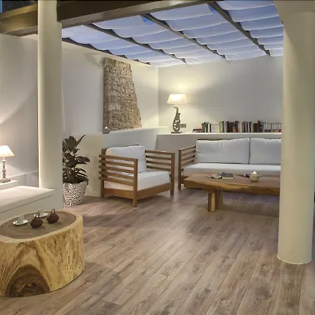 El Petit Convent 3* بيغور