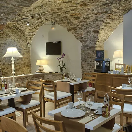 Hotel El Petit Convent 3*