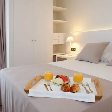 El Petit Convent فندق 3*