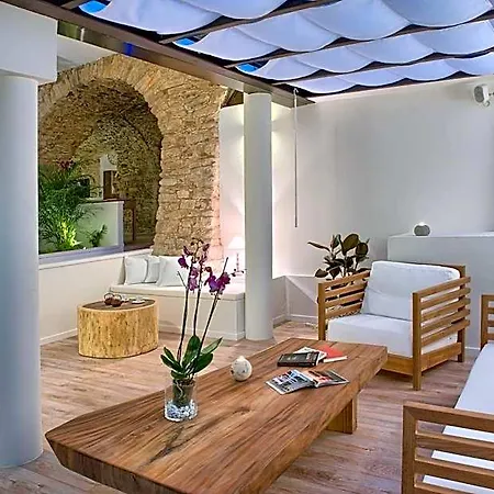Hotel El Petit Convent 3*